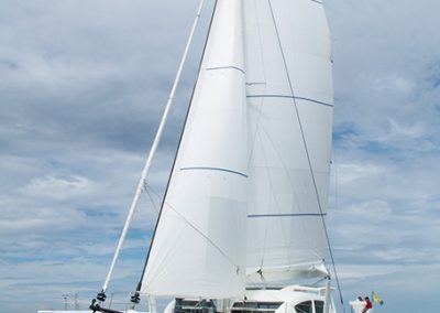 Catana 65